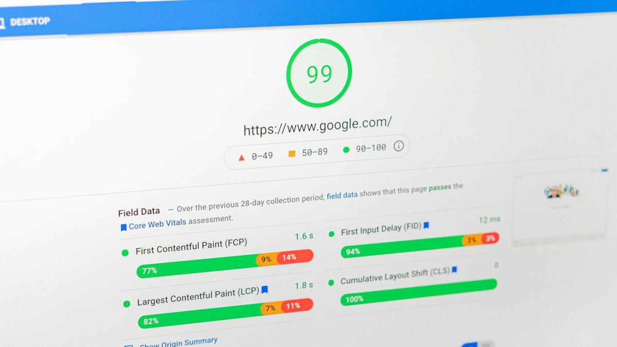 Google PageSpeed Insights showing a 99 performance score.